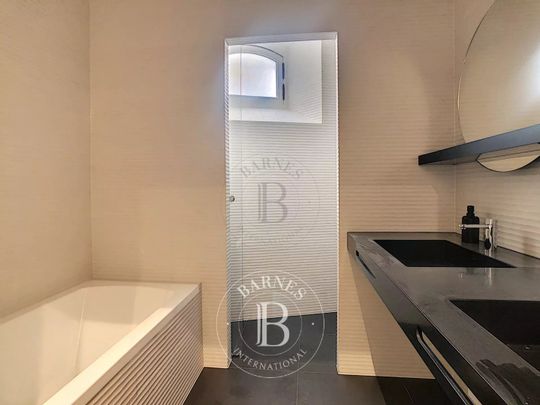 Appartement • Porte Dauphine - Photo 1