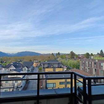 Fully Furnished Penthouse 2 Bed 2 Bath 1 Den w/ View & Patio - Photo 1