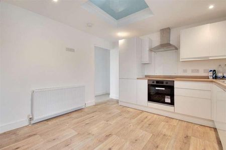 Tudor Court, Ferringham Lane, Ferring, Worthing, BN12 - Photo 4