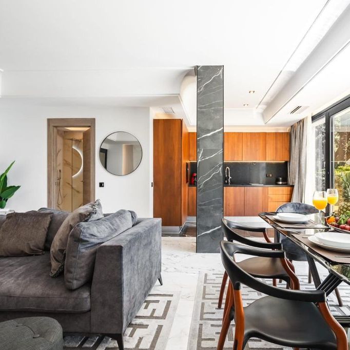 4 bedroom luxury Apartment for rent in Puerto Banus, Spain - Photo 1