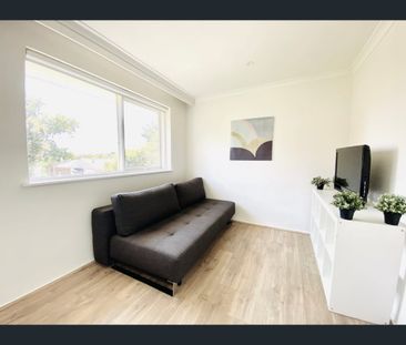 5/35 Caroline Street, Hawthorn East, Vic 3123 - Photo 2