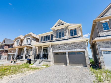 For Lease - 65 Brethet Heights, New Tecumseth, Ontario - Photo 2