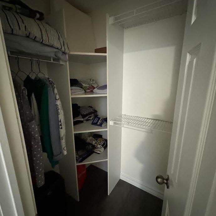 For Lease - 1 Leaside Park Drive Unit# 408, Toronto, Ontario - Photo 1