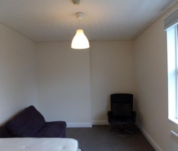 1 bedroom bedsit to rent - Photo 1