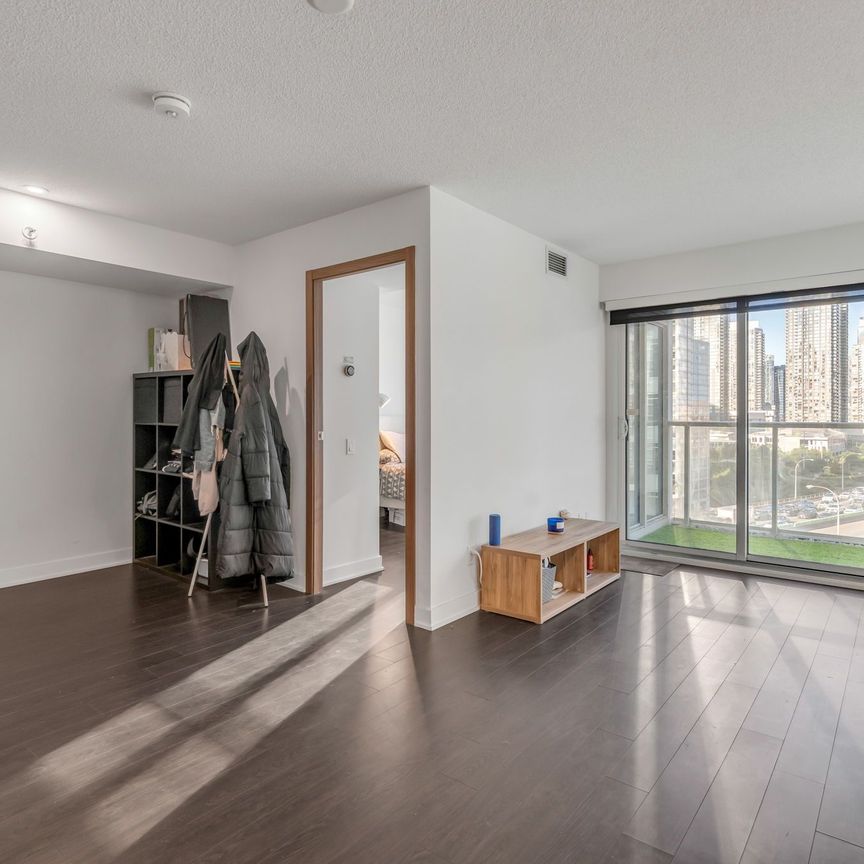 For Lease - 19 Bathurst Street Unit# 1109, Toronto, Ontario - Photo 1