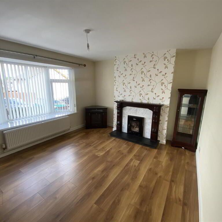77 Lissize Avenue, Rathfriland, BT34 5DE - Photo 1