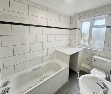 2 bedroom apartment to rent Terminus Road - Photo 5