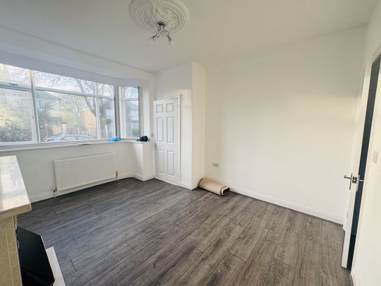 Laverton Road, Bradford - Photo 1