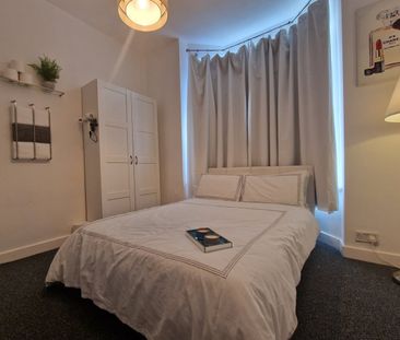 Room in a Shared House, Frith Road, E11 - Photo 1