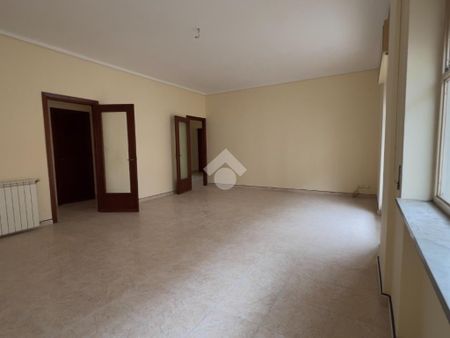 6 locali in affitto - Photo 2