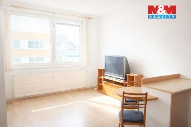 Pronájem bytu 1+kk, 26 m - Fotografie 1