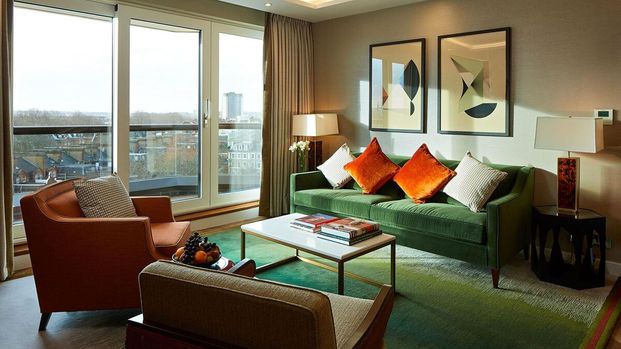 Gloucester Park – a superior two bedroom apartment to rent. Utilities and services are included in the rent. - Photo 1