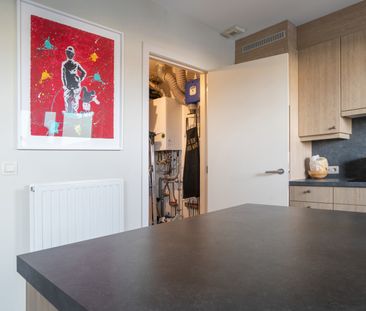 CENTRAAL GELEGEN INSTAPKLAAR APPARTEMENT - Photo 6