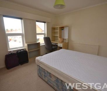 4 Bed - Pitcroft Avenue, Reading - Photo 1