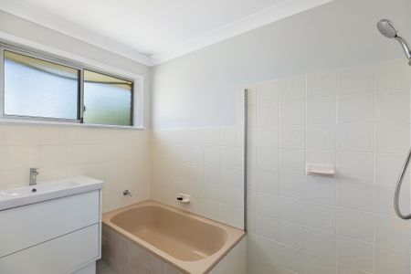 1 Rhodin Drive, Long Jetty NSW 2261 - House For Rent | Domain - Photo 3