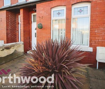 2 bedroom terraced house to rent - Photo 3