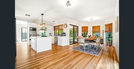 Contemporary Family Residence with Premium Finishes in Kellyville - Photo 3