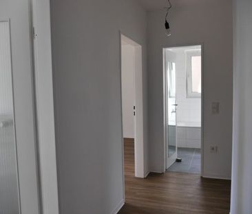 ﻿Schöne 2-Zimmer-Wohnung mit Tageslichtbad und Balkon in Maintal-Bischofsheim zu vermieten - Photo 1