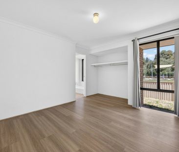 Modern Comfort and Space Opposite the Park. - Photo 2