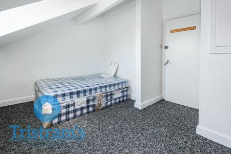 1 bed Shared Flat for Rent - Photo 4