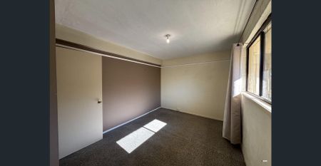 3 Bedroom Apartment! - Photo 5