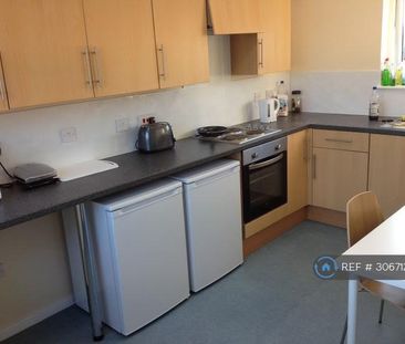 1 bedroom in a house share to rent - Photo 3