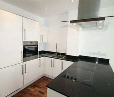 2 bedroom semi-detached house to rent - Photo 3