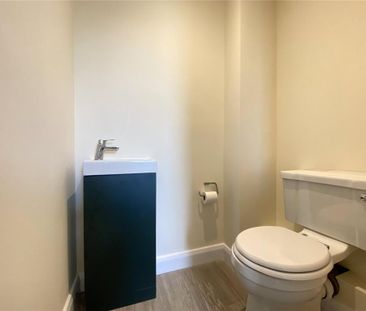 4 bedroom terraced house to rent - Photo 3