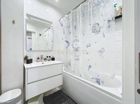 Montenegro, Faro - Photo 4