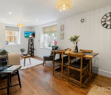 2 bed flat to rent in Watcombe Beach Road, Torquay, TQ1 - Photo 2