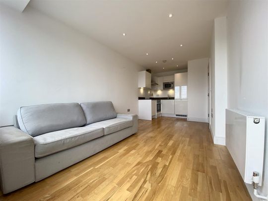 1 Bedroom Flat To Let - Photo 1