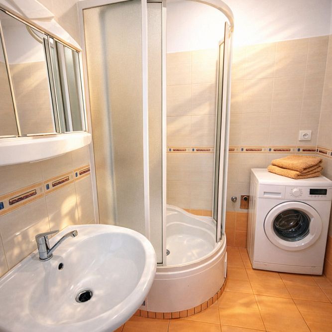 Pronájem bytu 1+1 38 m² - Photo 1