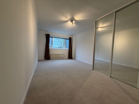 Farington Acres, Weybridge, Surrey, KT13 - Photo 4