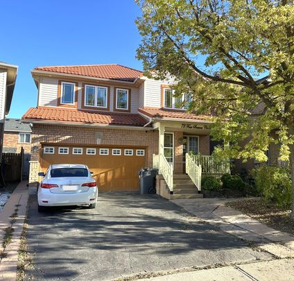 For Lease - 72 Four Seasons Circle Unit# (MAIN FLOOR), Brampton, Ontario - Photo 1