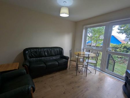 4 bedroom house to rent - Photo 3