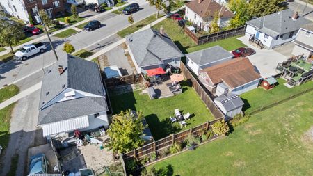 For Lease - 35 Leeper Street, St. Catharines, Ontario - Photo 4