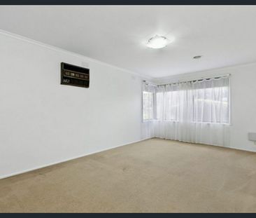 Refined Single Level Living - Photo 4