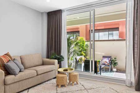 G8/2A Elizabeth Bay Road Elizabeth Bay - Photo 2