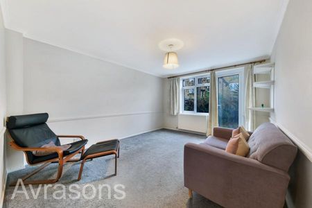 3 bedroom end of terrace house to rent - Photo 5