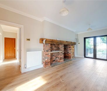 A four bedroom detached property situated within Lichfield, Staffor... - Photo 3