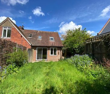 2 bedroom end of terrace house to rent - Photo 1