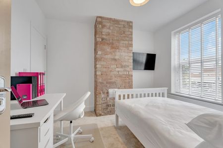 11 Broad Street - Photo 3