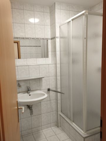 Renovierte 2-Raum Wohnung in Top-Lage mit Einbauküche! - Foto 4