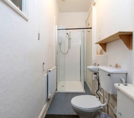 Hewlett Road, Cheltenham GL52 6AA - Photo 5