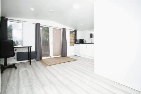 1 bedroom property to rent - Photo 2