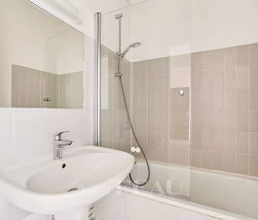 Location appartement, Paris 14ème (75014), 3 pièces, 59.32 m², ref ... - Photo 2