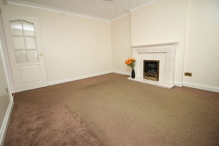 2 Bedroom Detached Bungalow - Photo 4