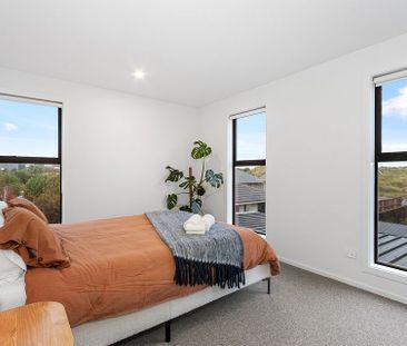 Coastal Home - Photo 2