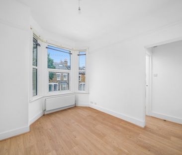 Room in a Shared House, Trevelyan Road, SW17 - Photo 6