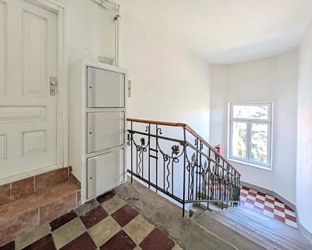 Pronájem podkrovního bytu 84 m - Photo 2